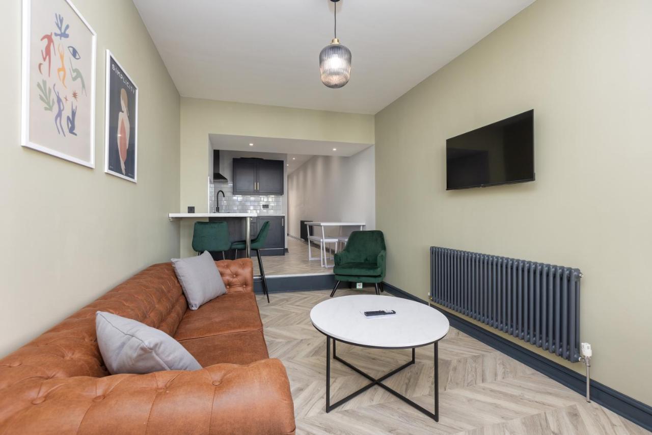 Ettie And Gigi's Appartement *