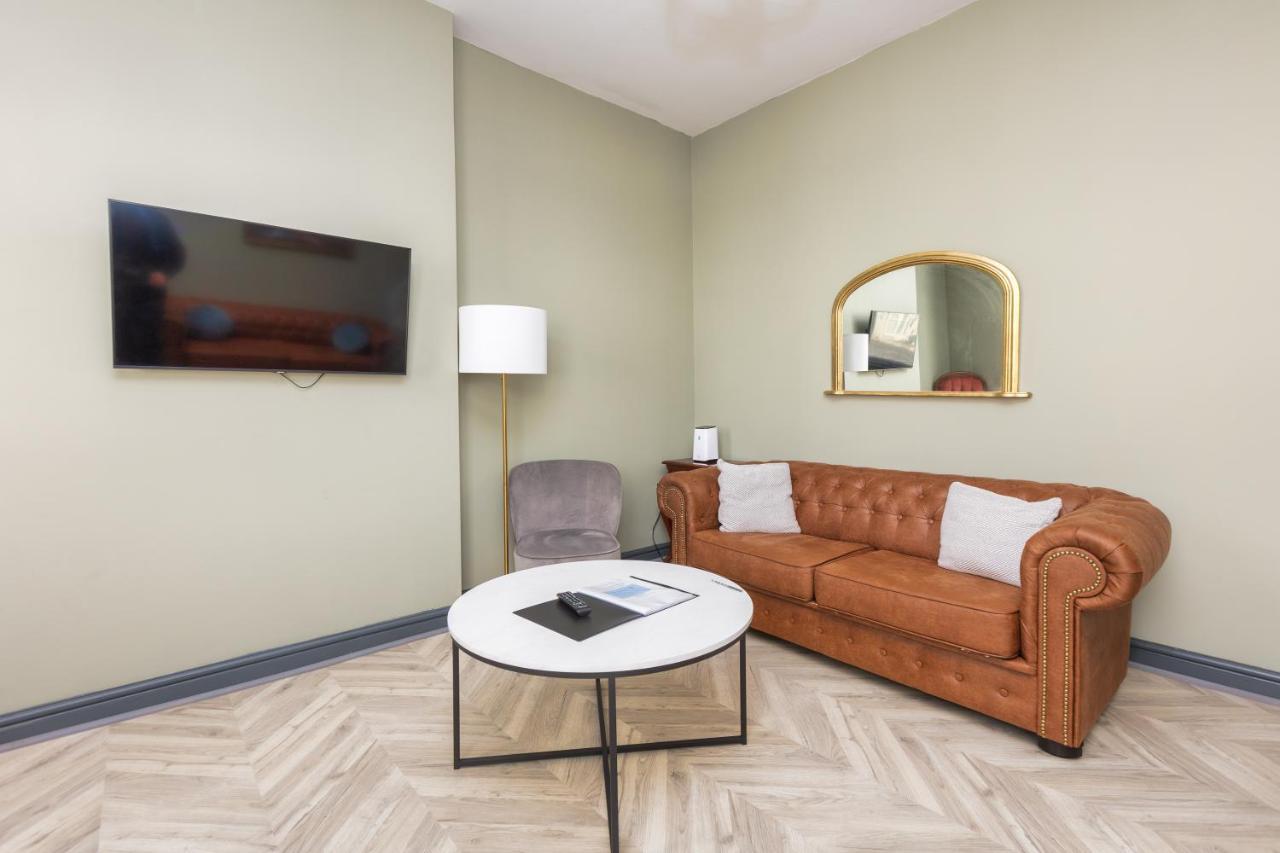 Ettie And Gigi's Appartement *